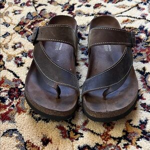 White Mountain Brown Leather Sandals